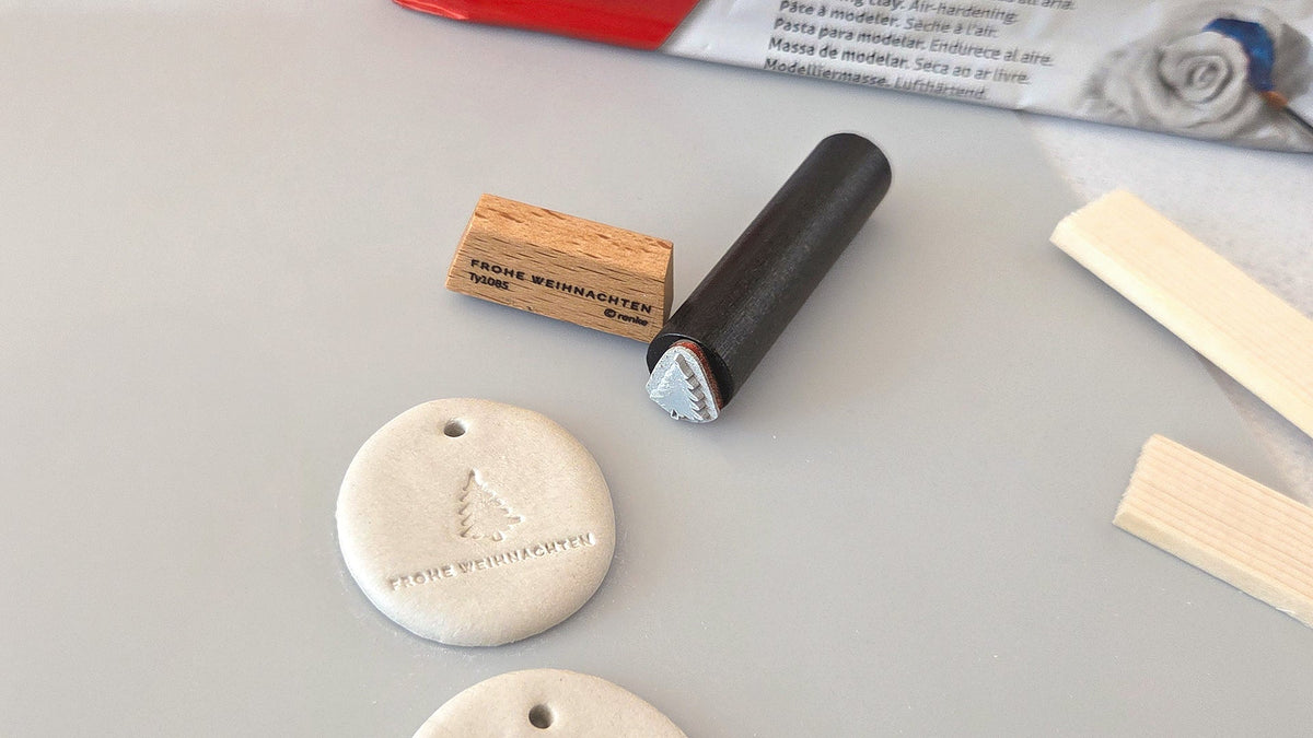 Kreativ mit Clay - Prägen mit Holzstempeln