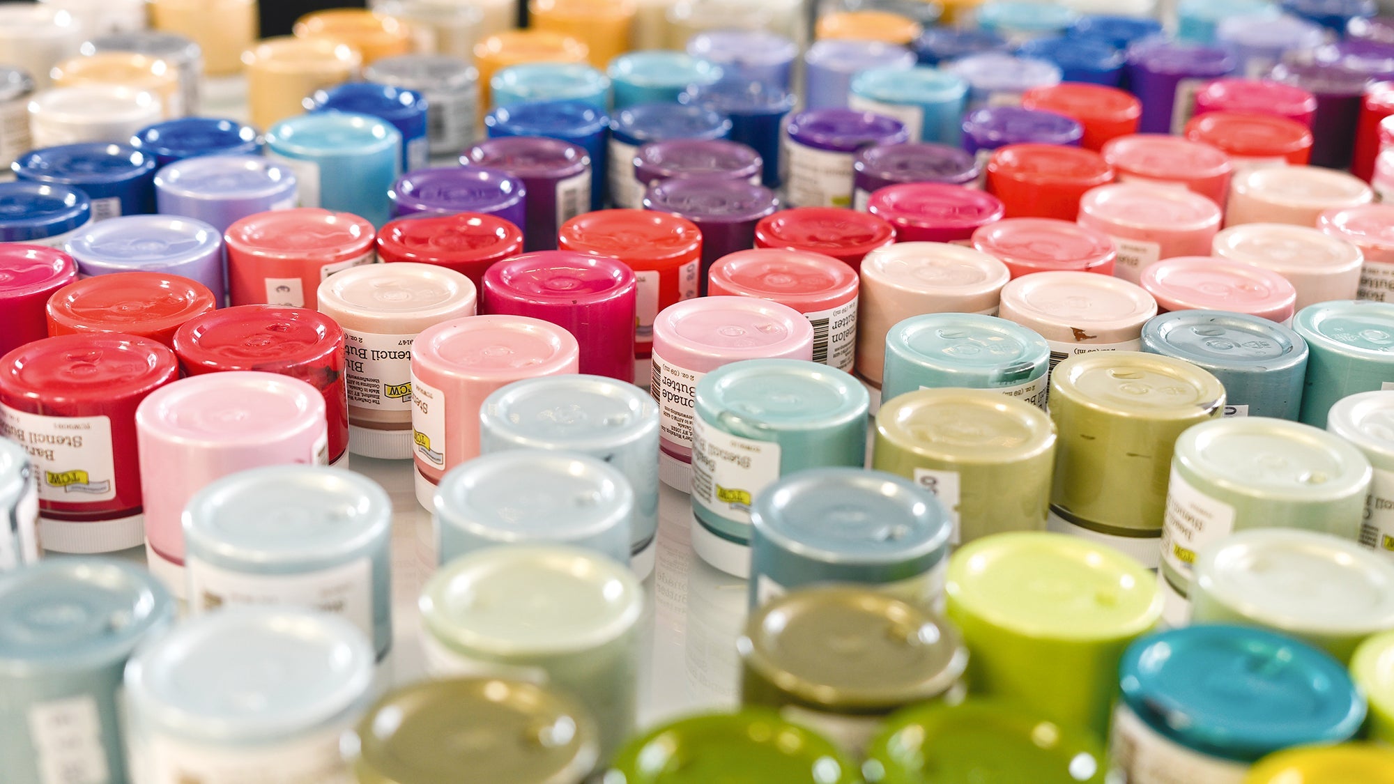 titelbild stencil butter in verschiedenen farben