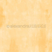 Weicher gelb-orangefarbener, strukturierter Hintergrund mit dezentem Aquarelleffekt, ideal für Bastel- oder Designpapier und mit einem Wasserzeichen von Alexandra Renke versehen.