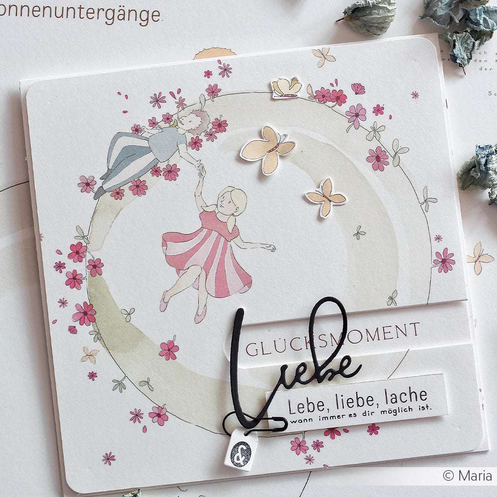 Alexandra Renke Grußkarte mit zwei Kindern und Schmetterlingen, deutscher Text über das Leben, Lieben und Lachen - ideal für Papierprojekte oder zur Verschönerung Ihrer Buchbinderei-Kreationen.