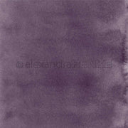 Lila Aquarelltextur-Hintergrund mit weichen, ungleichmäßigen Schattierungen und dezenten Verläufen - ideales Designpapier von Alexandra Renke für Papierprojekte oder kreative Buchbinderei.