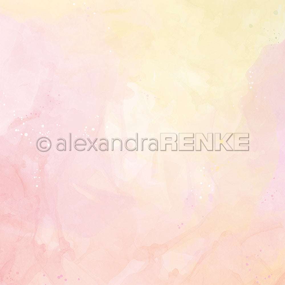 Zart pastellfarbener Aquarellhintergrund in Rosa, Gelb und Creme mit dezenter Struktur von Alexandra Renke - ideales Designpapier für Aquarellwunder oder kreative Papierprojekte.
