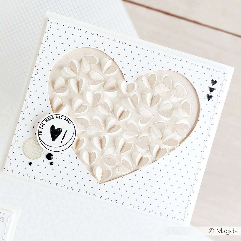 Handgemachte Karte von Alexandra Renke mit einem großen Herz, gefüllt mit weißen 3D-Herzen auf weißem, gepunktetem Hintergrund, inspiriert von Pünktchenraster Schwarz - ideal für einzigartige Designpapierkreationen und Papierprojekte.