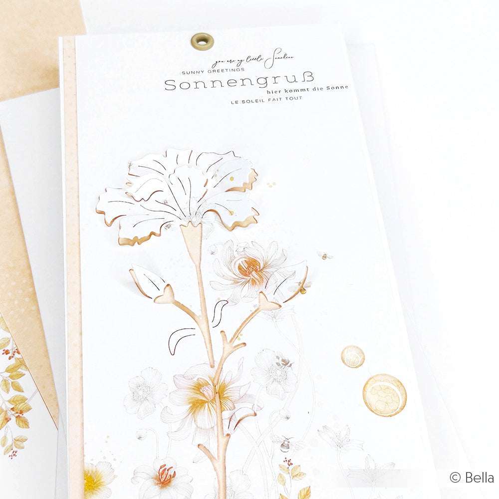 Grußkarte von Alexandra Renke mit zarter floraler Illustration und "Sonnengruß" auf hochwertigem Designpapier - ideal für Papierprojekte oder Buchbinderei.