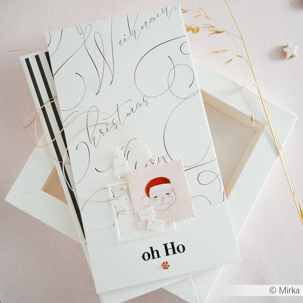 Handgemachte Weihnachtskarte von Alexandra Renke mit "Oh Ho"-Text, einer Weihnachtsmann-Illustration und eleganter Schrift auf hochwertigem 200g/m² Designpapier für einen festlichen Touch, alles auf weißem Hintergrund.