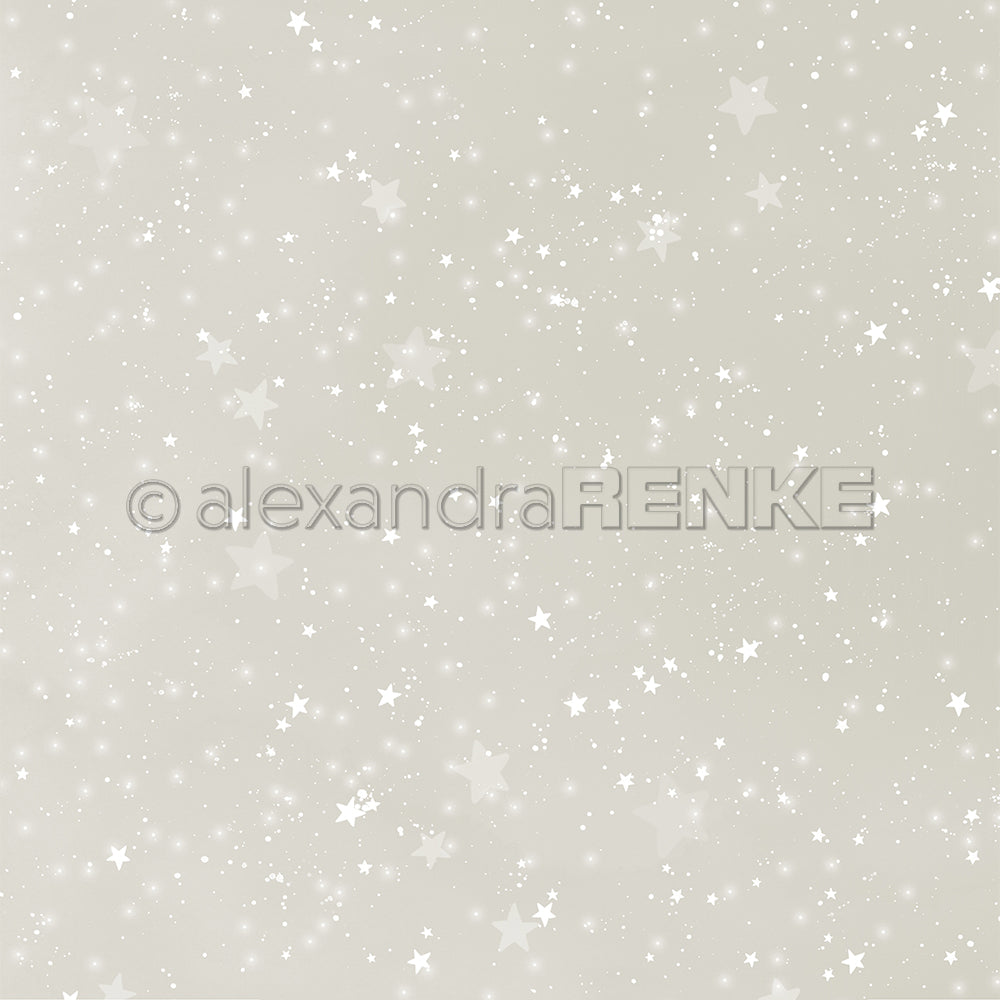 Blassbeiger Hintergrund mit verstreuten weißen Sternen und Glitzern, die einen verträumten Sternennacht-Effekt erzeugen. Perfektes Designpapier von Alexandra Renke für Papierprojekte, die einen magischen, himmlischen Touch brauchen.