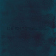 Dunkelblauer strukturierter Hintergrund mit dezenten aquarellartigen Schattierungen und Überblendungen - ideal als elegantes Designpapier für kreative Buchbinderei oder Papierprojekte von Alexandra Renke.