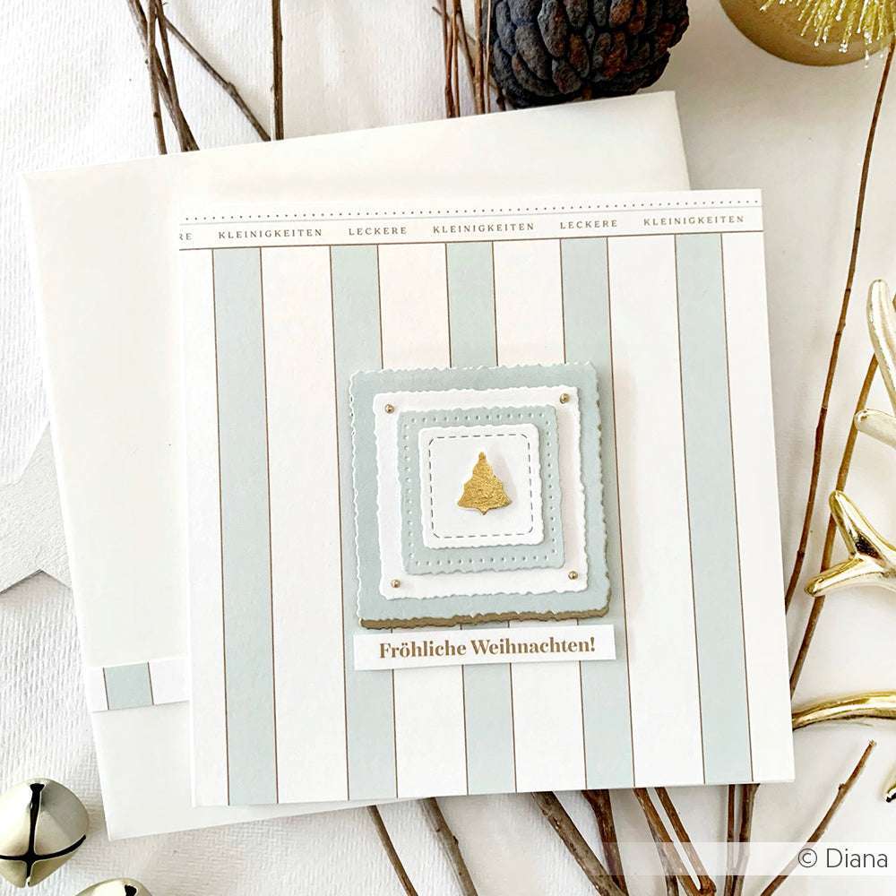 Quadratische Weihnachtskarte von Alexandra Renke, mit Minz Blockstreifen Bordüre, goldenem Baum und "Fröhliche Weihnachten!" - ideal für festliche Papierprojekte mit Ihrem Lieblingsdesignpapier.