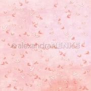 Rosa Hintergrund mit verstreuten kleinen weißen und pfirsichfarbenen Vögeln im Flug - ein ideales Alexandra Renke Designpapier für Karten oder Papierprojekte.