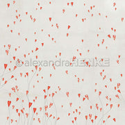 Die roten, herzförmigen Blütenblätter von Alexandra Renke, die sich ideal für Papierprojekte oder Grußkarten eignen, schweben auf einem weißen Hintergrund mit zarten Stängeln am unteren Ende nach oben.