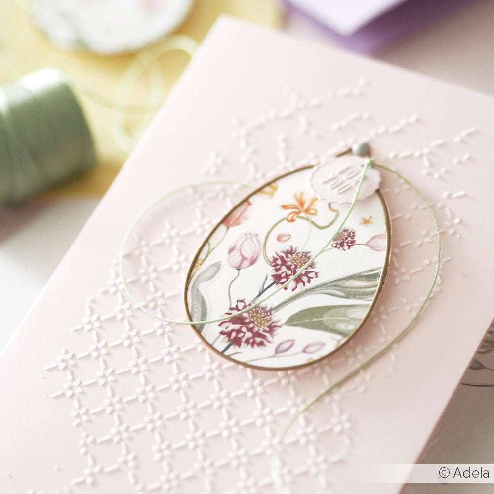 Alexandra Renke Pastell-Grußkarten haben eine florale Eiform mit grünem Faden und zarter Stickerei - ideal für Ihre Papierprojekte mit schönem Designpapier.