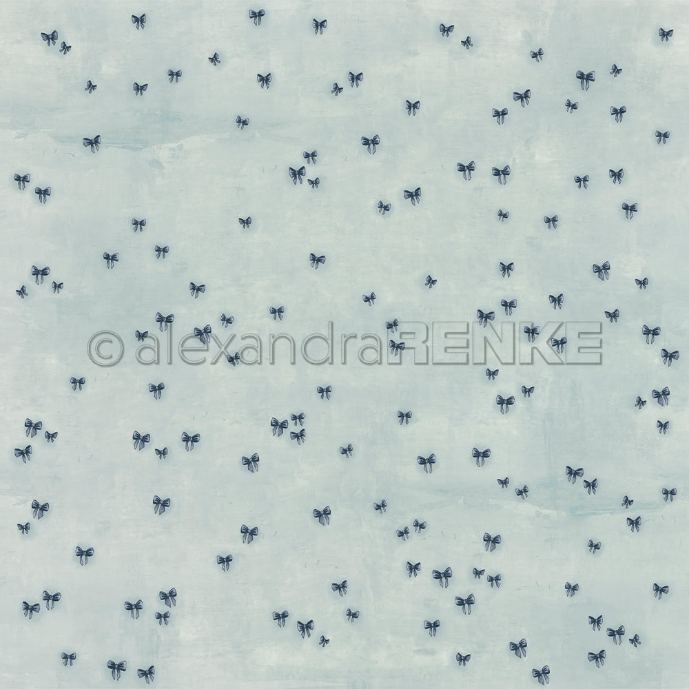 Kleine, dunkle Schmetterlinge verstreut über einen hellen, strukturierten Hintergrund - perfekt für Designpapier oder Papierprojekte in kreativer Buchbinderei von Alexandra Renke.