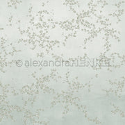 Zarter hellblauer Stoff von Alexandra Renke mit gestickten Blattrankenmustern und kleinen Glitzern - eine ideale Inspiration für Designpapier oder Papierprojekte wie den Mistelwirbel Jaspisgrün.