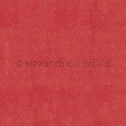 Das rote Designpapier aus der Kollektion Alexandra Renke Punktetanz Karmesinrot zeichnet sich durch ein dezentes Strukturmuster mit kleinen weißen Punkten aus, die gleichmäßig über die Oberfläche verteilt sind.