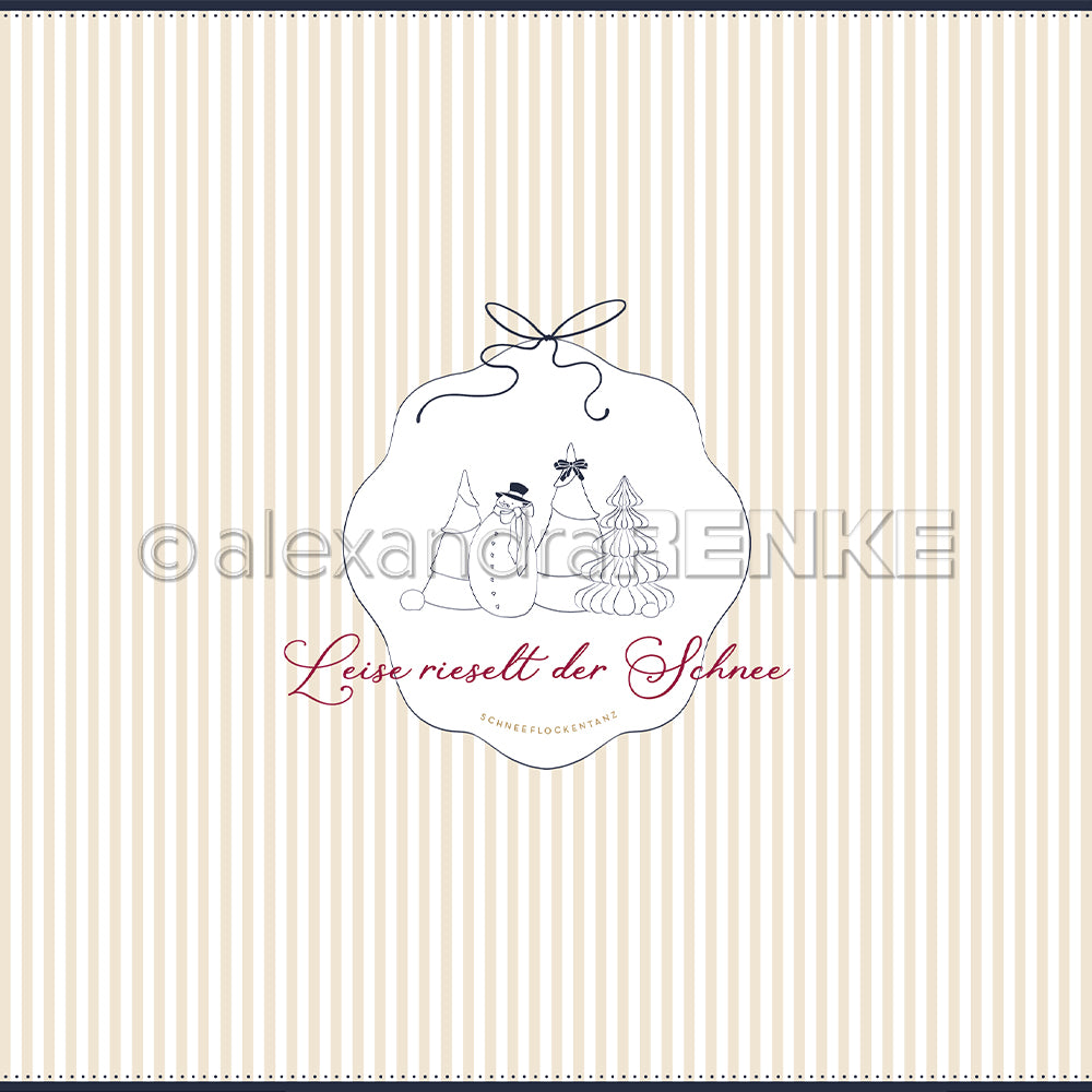 Beige gestreiftes Designpapier von Alexandra Renke mit zwei Schneemännern und einem Baum in einem weißen Rahmen, darunter ein roter Text - ideal für Papierprojekte oder die Buchbinderei.