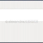 Beige-weißer Längsstreifen mit weißen Querstreifen oben und in der Mitte; ideales Alexandra Renke Designpapier für Buchbinderei oder Papierprojekte. Wasserzeichen über dem Bild.