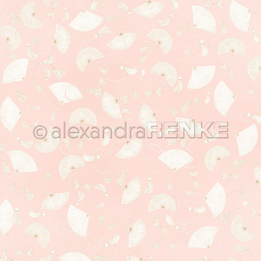 Alexandra Renke Designpapier zeigt ein weißes Fächer- und Quastenmuster auf einem zartrosa Hintergrund, ideal für Buchbinderei und kreative Projekte.