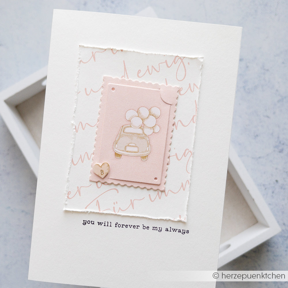 Handgefertigte Karte von Alexandra Renke auf Elegant-Rosa Designpapier, mit einer Auto- und Luftballonzeichnung, einem Herzanhänger und dem Text "Du wirst für immer mein immer sein" - perfekt für besondere Papierprojekte.