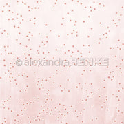 Hellrosa Hintergrund mit eingestreuten kleinen weißen und rosafarbenen Kirschblüten, "Alexandra Renke"-Wasserzeichen quer in der Mitte - ideal für Papierprojekte oder elegantes Designpapier.