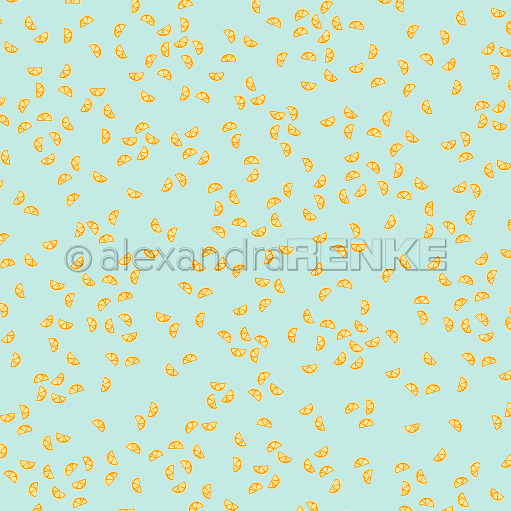 Kleine gelbe Zitronenscheiben, die in einem sich wiederholenden Muster auf einem hellblauen Hintergrund verteilt sind, machen dieses Designpapier zur perfekten Wahl für Ihre Papierprojekte im Rahmen des Sommer-Specials „Zitronenspalten“.
