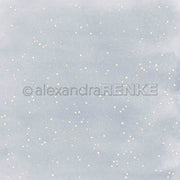 Hellblauer Aquarellhintergrund mit kleinen goldenen Sternen, bekannt als „Kleine Sterne auf Denim Hell“, mit dem Wasserzeichen „alexandraRENKE“ in der Mitte.