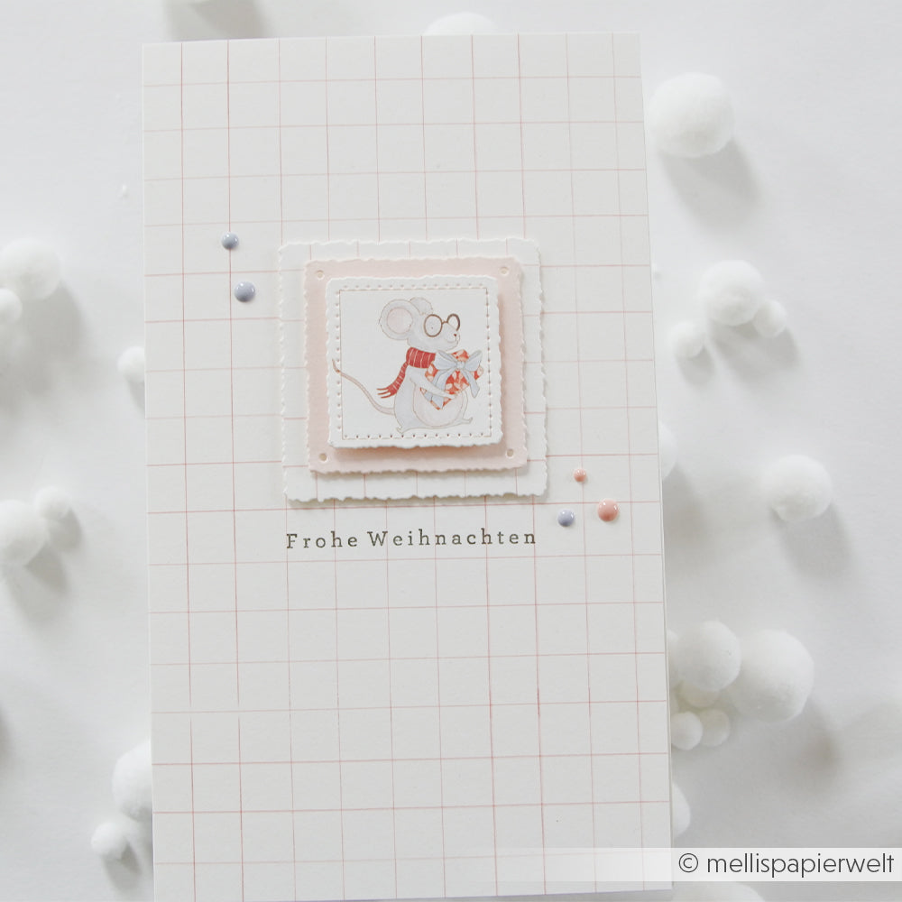 Weihnachtskarte mit Gittermuster, einer Maus-Illustration und Frohe Weihnachten-Designpapier.