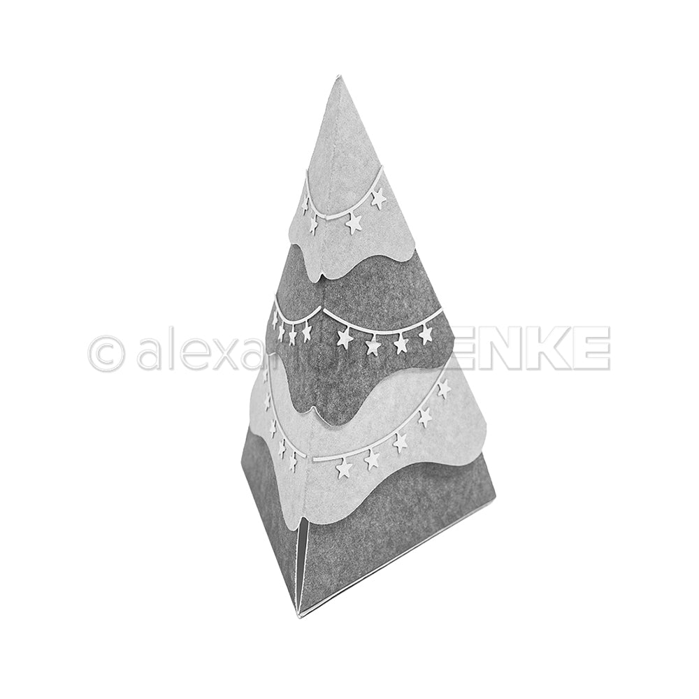 Ein dreidimensionales Weihnachtsbaum-Bastelprojekt aus Designpapier mit sternförmigen Girlanden als Dekoration.