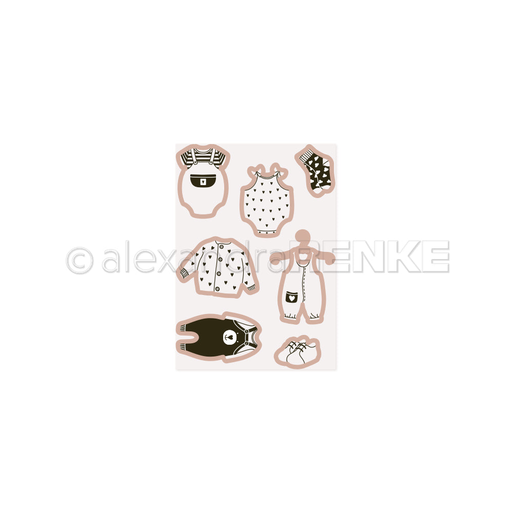 Stickerbögen von Alexandra Renke mit Babykleidung und Accessoires wie Strampler, Jacke, Fläschchen und Schuhe - ideal, um Designpapiere für Ihr nächstes Bastelprojekt zu ergänzen.