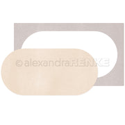 Ein beiger ovaler Aufkleber und ein passender rechteckiger Rahmen von Alexandra Renke, hergestellt mit Buchbinden und PAPPcut-Werkzeugen, auf weißem Hintergrund.