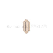 Beigefarbener, vertikal gestreifter, laternenförmiger Holzschmuck von Alexandra Renke, gefertigt mit einer Langer Lampion Motivstanze, vor weißem Hintergrund.