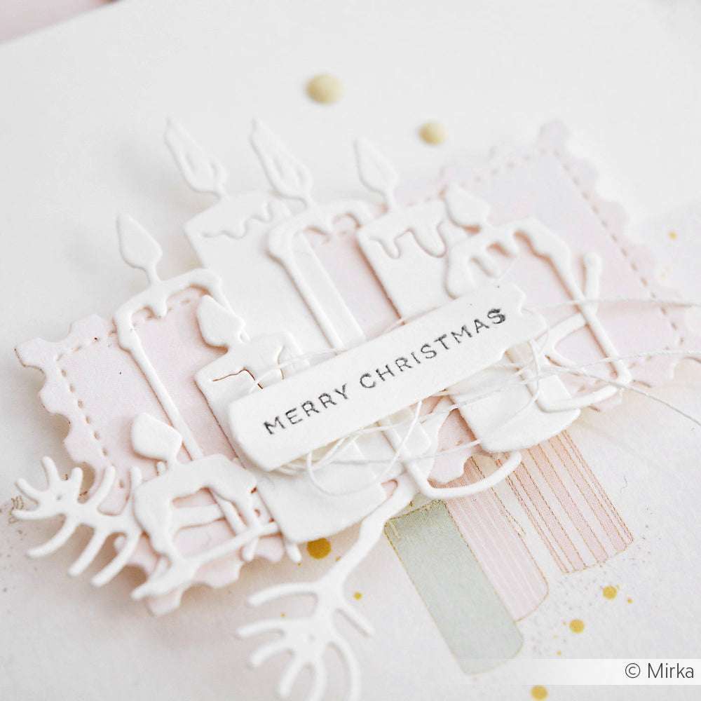 Weiße Weihnachtskarte mit ausgeschnittenen Kerzen aus dem Alexandra Renke Motivstanze Kerzen Set, zartrosa Akzenten und dem Text "MERRY CHRISTMAS" in der Mitte.