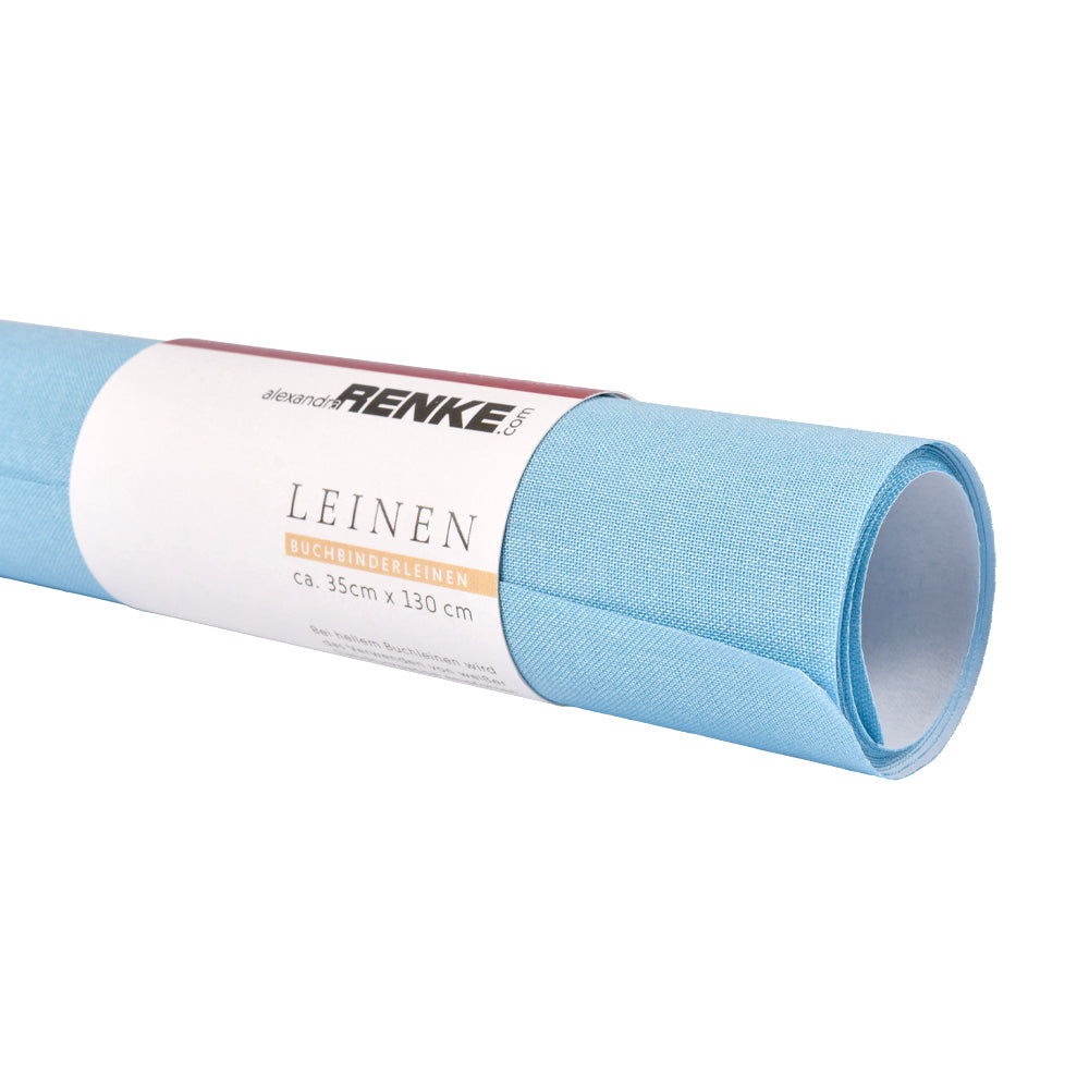 Ein aufgerollter Bogen hellblauer Buchleinen-Viskose-Leinenstoff von ☆ mit einem umgeschlagenen Etikett.