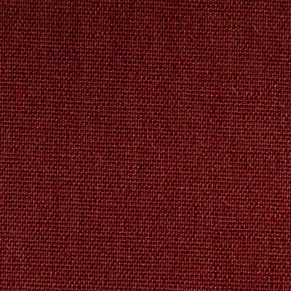 Nahaufnahme eines ☆ gewebten roten Stoffes mit sichtbaren Fäden und einer leicht groben Textur, die an traditionelle Buchleinen erinnert.