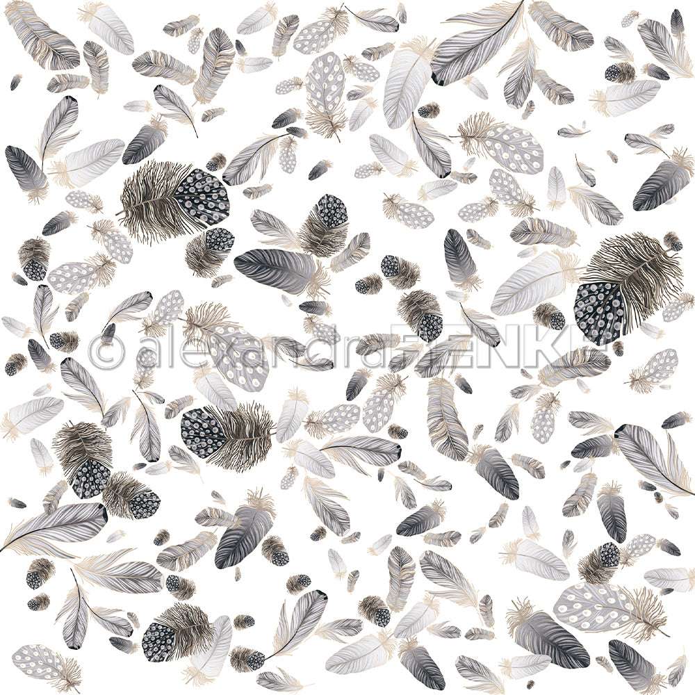 Verstreute Tannenzapfen und Federn in neutralen und grauen Tönen auf Weiß - dieses Alexandra Renke Bucheinbandpapier ist perfekt für kreatives Buchbinden oder einzigartige Designpapiere.