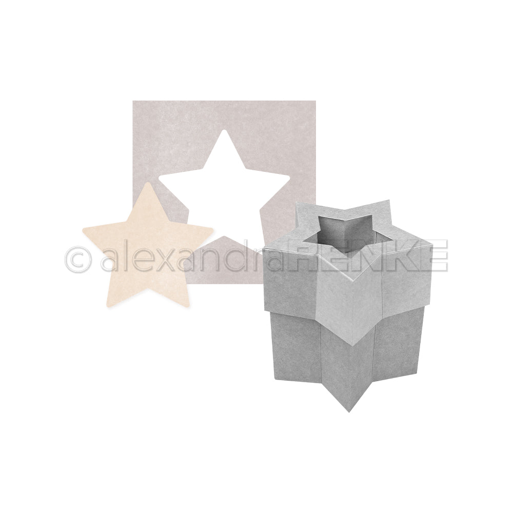 Eine graue sternförmige Schachtel, ein beiger Sternausschnitt und ein Quadrat mit Sternausschnitt von Alexandra Renke werden auf weißem Hintergrund gezeigt und bieten kreative Inspiration für Ihr nächstes Projekt.