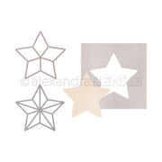 Drei sternförmige Metallstempel, ein ausgestanzter Stern und ein sternförmiges Papierstück von Alexandra Renke auf weißem Hintergrund - ideal zur Inspiration oder um Ihre Kreativität zu steigern - ein Bundle aus unseren Kollektionen.