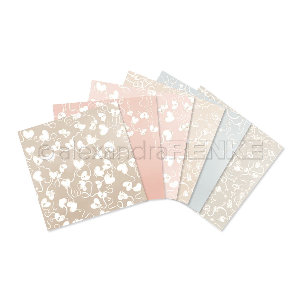 Sechs pastellfarbene Bögen gemustertes Papier von Alexandra Renke mit weißen Blumen- und Blattmustern - perfekt, um die Kreativität anzuregen oder einzigartige Bündel für Ihre nächsten Kollektionen zu gestalten.