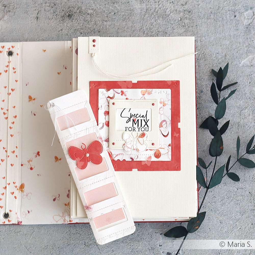 Handgefertigte Karte und Album mit floralen Motiven, Schmetterling und dem Text "Special Mix for You" auf einer hellen Oberfläche, hergestellt mit Alexandra Renke Photopolymerstempeln für gestochen scharfe Details.