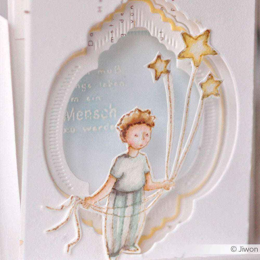 Die Aquarell-Illustration eines Kindes, das Sternenballons in der Hand hält, umrahmt von einem verschnörkelten weißen Fenster, eignet sich perfekt als Inspiration für Ihre nächste Kreation mit Alexandra Renke Klarsicht-Stempelsets oder Photopolymer-Stempeln.