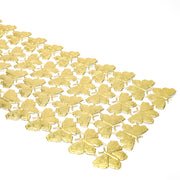 ☆ goldene schmetterlingsförmige Metallausschnitte, die in einem Cluster-Muster auf einem weißen Hintergrund angeordnet sind, perfekt als Dekoelemente oder um Papierarbeitsprojekten einen eleganten Akzent zu verleihen.