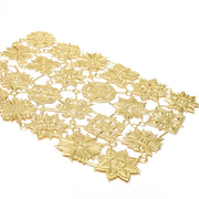 Das ☆ goldfarbene Filigranblech zeigt Stern- und Blumenmuster auf Weiß, ideal für Dekoelemente oder stilvolle Papierarbeitsprojekte.