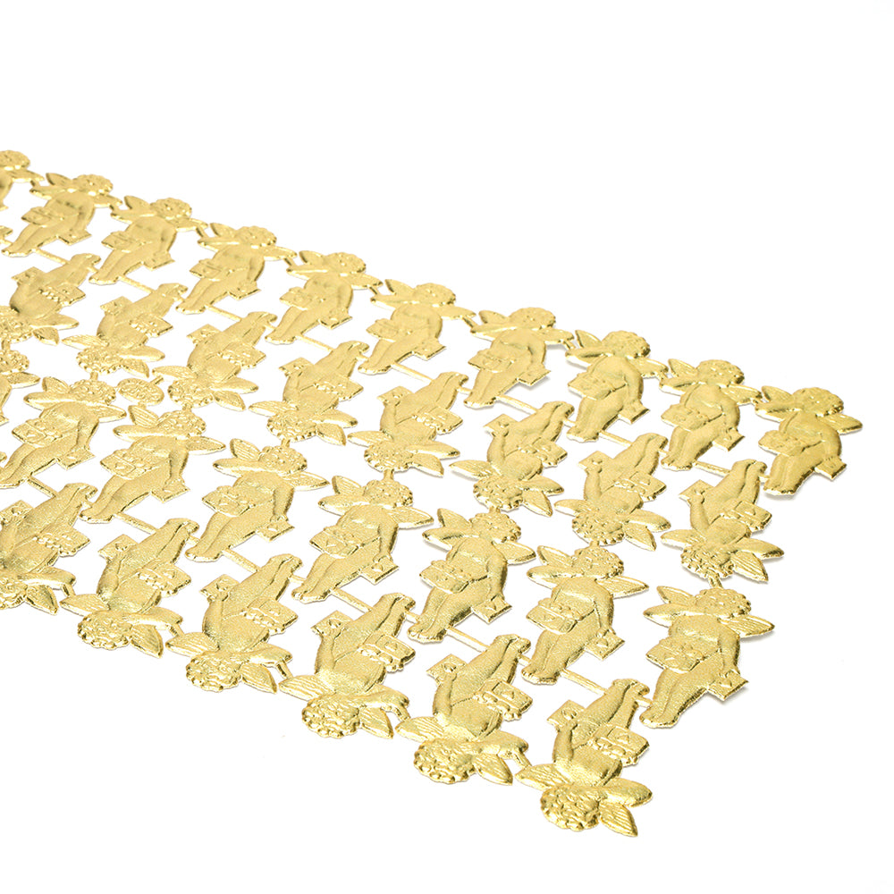 Reihen von kleinen, goldfarbenen, putzmunteren Figurinen von ☆ auf weißem Hintergrund - ideal als Dekoelemente für elegante Papierarbeitsprojekte.