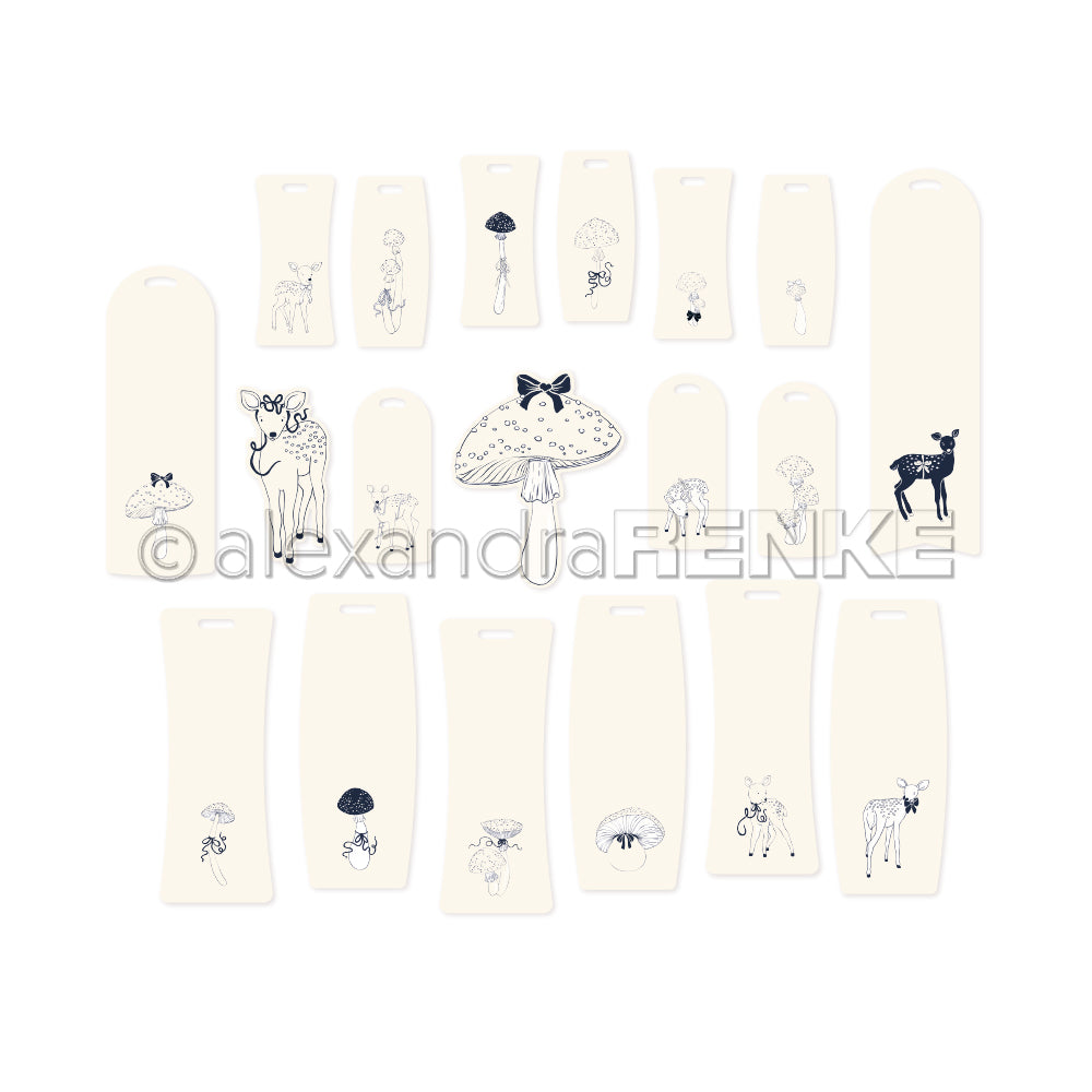 Cremefarbene Anhänger mit schwarzen Strichzeichnungen von Pilzen und Rehen, aufgereiht auf weißem Untergrund - perfekte Ephemera von Alexandra Renke für Papertie-Projekte oder als einzigartige Papierelemente für Ihr nächstes Bastelprojekt.