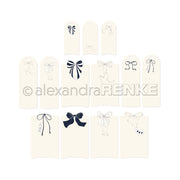Zwölf cremefarbene Geschenkanhänger von Alexandra Renke mit einzigartigen schwarz-weißen Band- und Schleifenillustrationen - ideal für Papertie-Projekte oder als stilvolle Papierelemente für Ihre Ephemera-Sammlung.