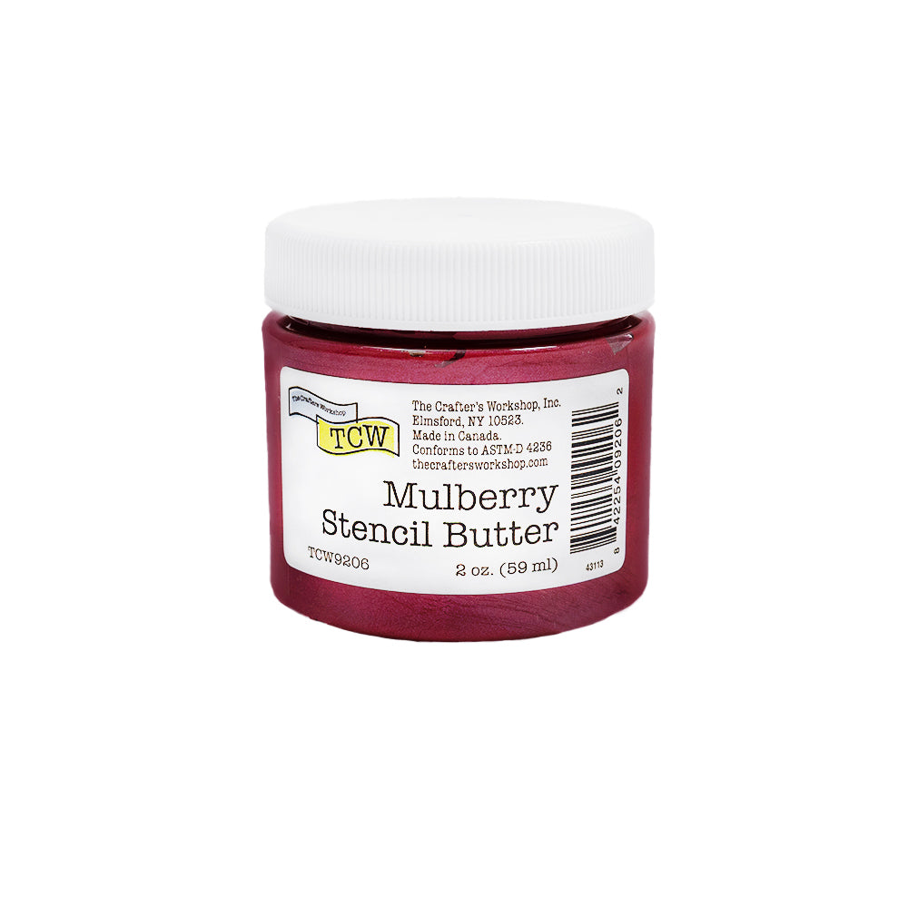 Ein 2-oz.-Glas „Mulberry Stencil Butter“ von The Crafter’s Workshop mit weißem Etikett und kastanienbraunem Deckel – ideal für Mixed-Media-Projekte, bei denen glatte, lebendige Effekte mit Stencil Butter oder Modellierpaste gefragt sind.