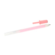 Ein durchscheinender Rico Design-Stift mit rosa Pastelltinten und einer passenden rosa Kappe auf weißem Hintergrund, ideal, um Ihrem Schreiben oder Kunstwerk einen dezenten Gelstift 3D-Effekt zu verleihen.