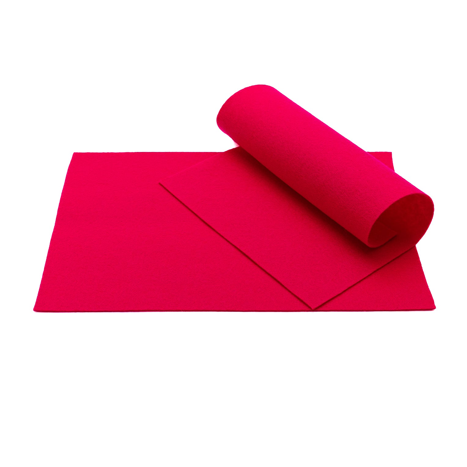 Auf einem weißen Hintergrund ist eine aufgerollte rote ☆ Wollfilz-Platte zu sehen, die auf einer flachen roten ☆ Filzplatte liegt – beide eignen sich ideal für Bastelarbeiten.