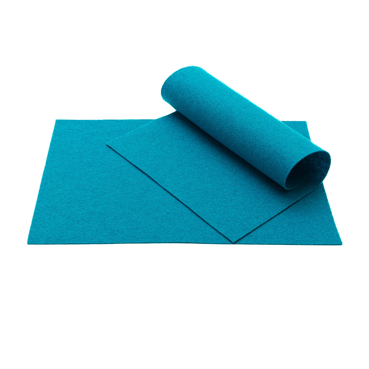 Drei rechteckige, blaugrüne Wollfilz-Platten von ☆, von denen eine teilweise auf die anderen aufgerollt ist, präsentiert vor weißem Hintergrund – ideal für Bastelarbeiten und handwerkliche Projekte.