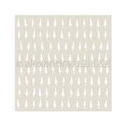 Beigefarbenes Quadrat mit einem sich wiederholenden Muster aus schlichten weißen Weihnachtsbaumsilhouetten von Alexandra Renke, ideal für Schablonen Papierprojekte oder mit wiederverwendbaren Schablonen wie "Stencil Schiefe Tannen".