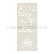 Schablone mit verstreuten Blattmotiven, darunter Eichenblätter und andere Blätter, auf einem rechteckigen beigen Hintergrund – ideal für Papierprojekte und perfekt für die Verwendung mit Stencils und Schablonen.